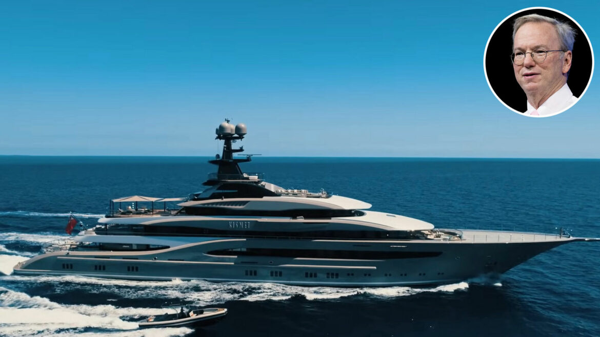 Siêu du thuyền Whisper của Eric Schmidt. Ảnh: Luxury Launches
