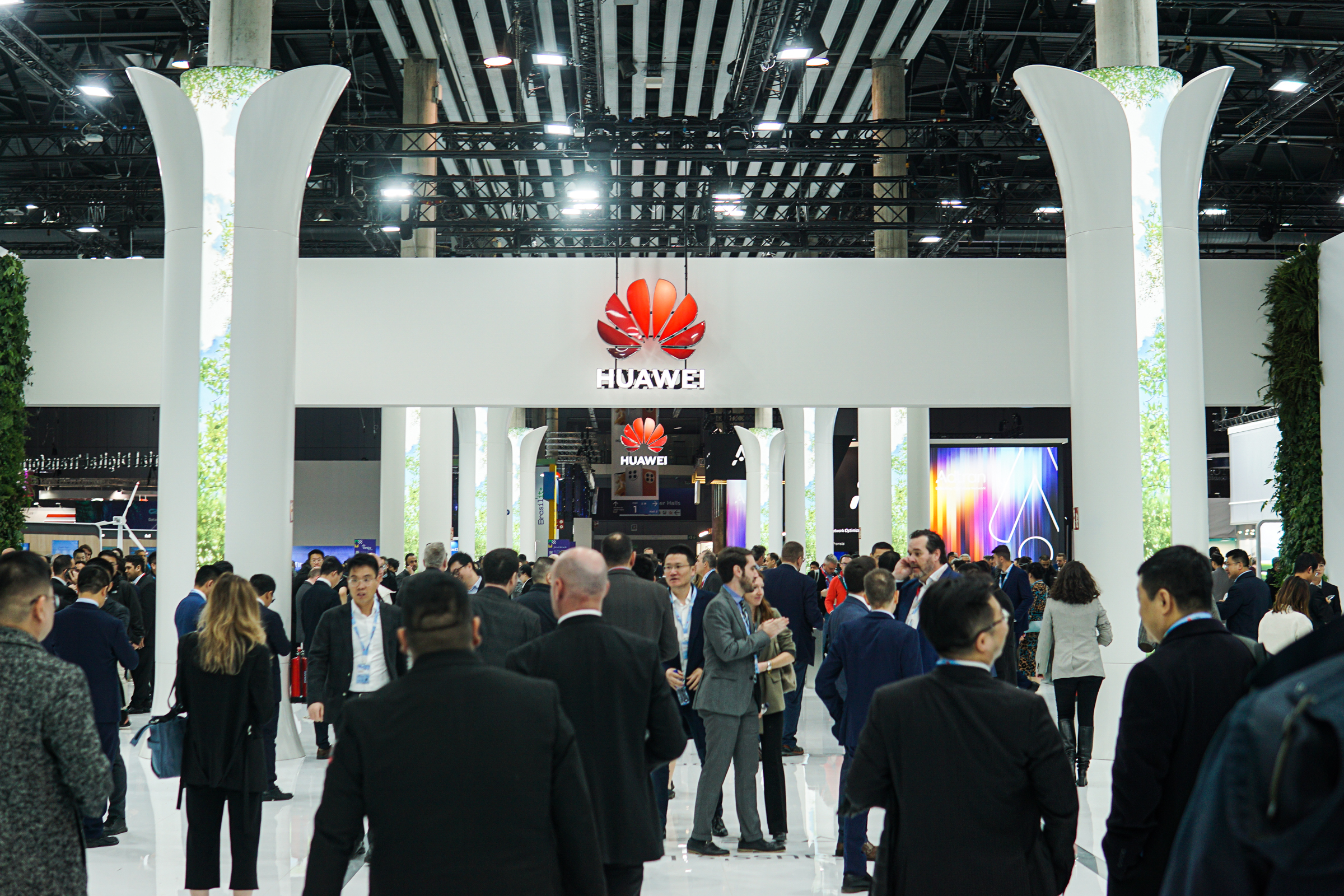 Gian hàng Huawei tại triển lãm MWC, tháng 2/2023. Ảnh: Lưu Quý