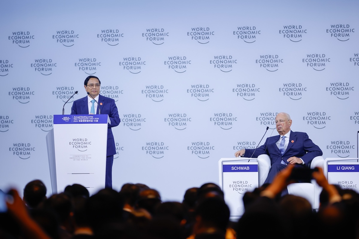 Thủ tướng Phạm Minh Chính phát biểu tại phiên toàn thể Hội nghị Diễn đàn kinh tế thế giới (WEF) các nhà tiên phong lần thứ 15, tại Đại Liên, Trung Quốc, sáng 25/6. Ảnh: Đoàn Bắc