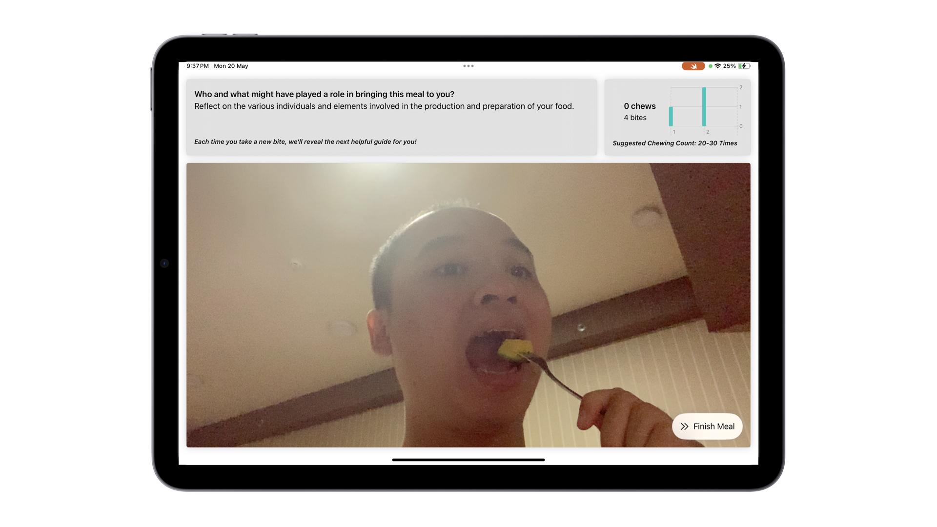 Giao diện của Mindful Eating trên iPad với tính năng đếm số lần nhai. Ảnh: NVCC