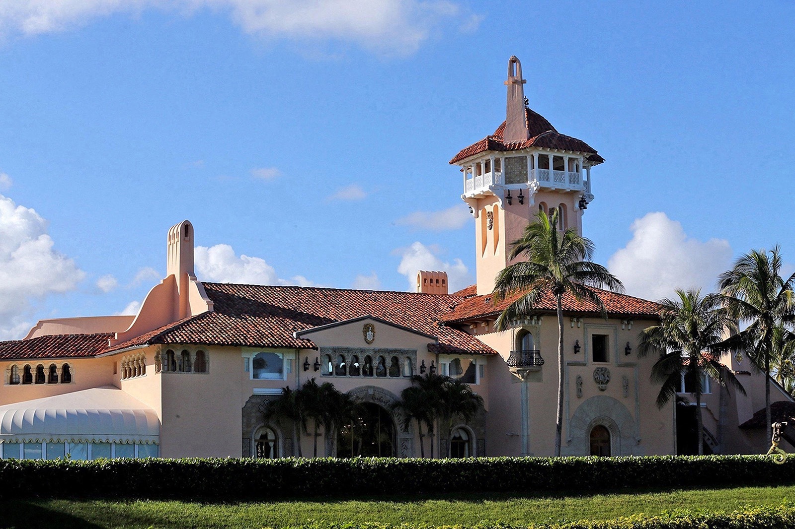 Dinh thự Mar-a-Lago của cựu tổng thống Donald Trump ở Palm Beach, bang Florida, tháng 9/2022. Ảnh: Reuters.