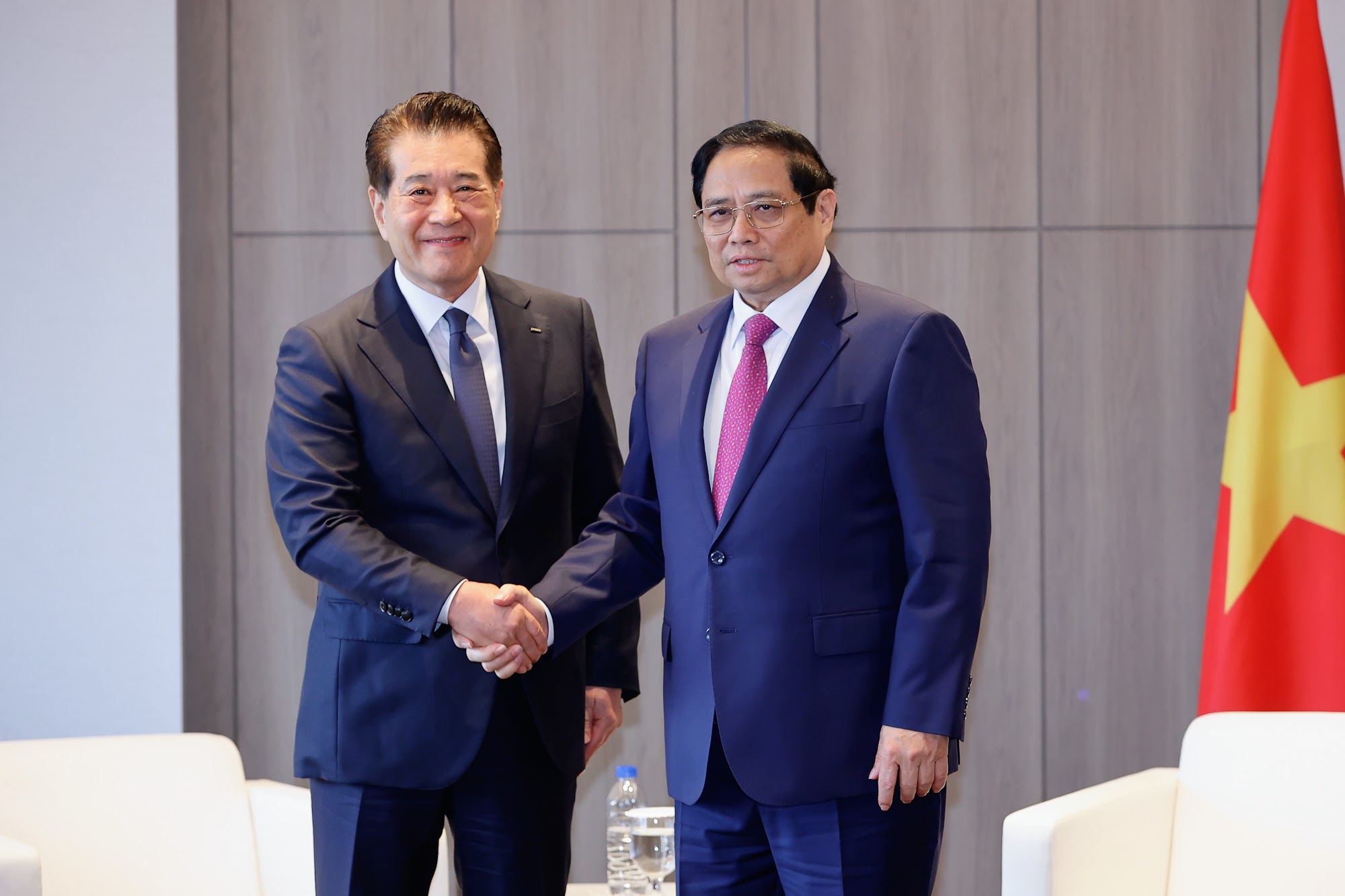 Thủ tướng tiếp ông Chang In Hwa, Giám đốc điều hành Tập đoàn Posco. Ảnh: Nhật Bắc